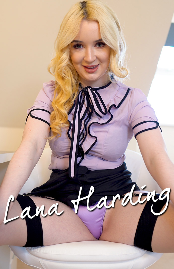 lana harding model profile pic