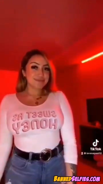 Marilyn Nude Tiktok Selfie Cover 2