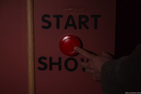 [Image: 124382499_0074.jpg]