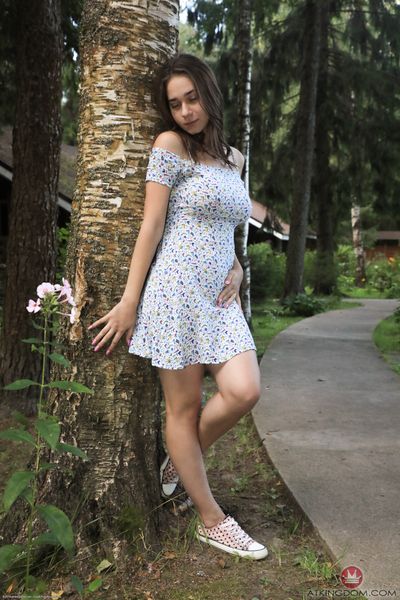 [Image: 126784650_0018.jpg]