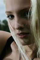 [Image: 75067594_TheLifeErotic_Pure-White_Kira-W_high_0019.jpg]