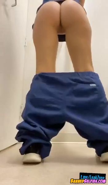 Mira – Teen Girl Teases Perfect Body