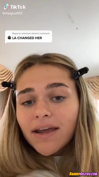 Carly – Young Babe Talked Into Nude Selfie On Instagram
