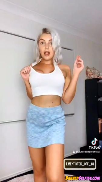 Chasity – Epic 22 Years Old Cheerleader Girl Nude Tiktok Selfie