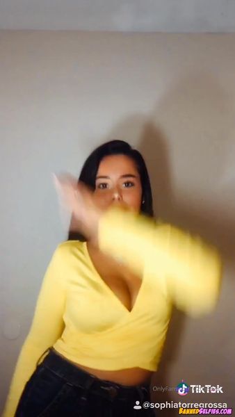 Destinee – Amazing Nude Highschool Teen On Tiktok