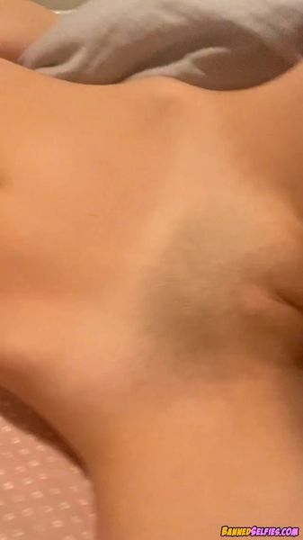 Jaylen – Quick Nude Tease 18 Years Old