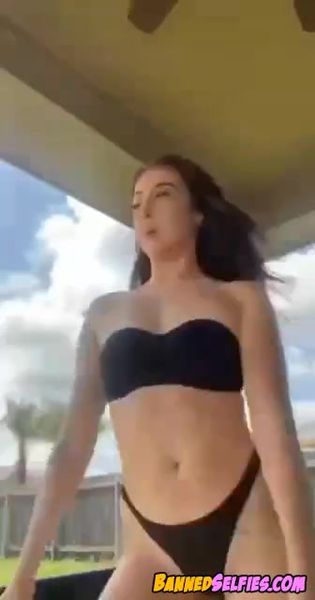 Jaylyn – Innocent Little Girl Nude Selfie