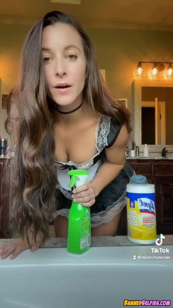 Katrina – Teen Reveals Her Beautiful Body