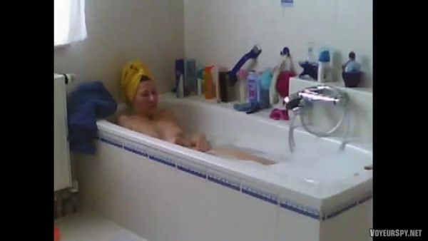 Milf Bate In The Bath Vbahny