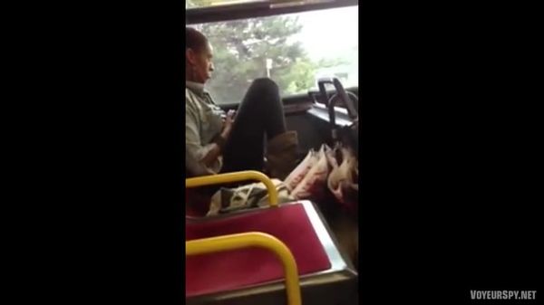 Teen Rubbing Pussy On Bus Vbakhd