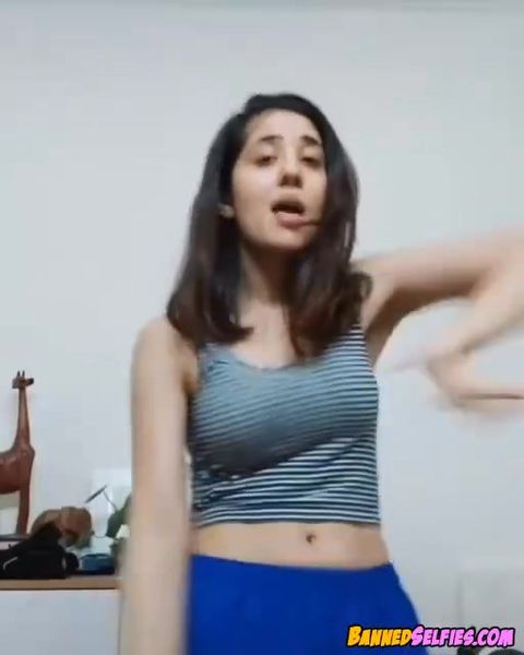 Mariela – Teen Strips And Shows On Tiktok